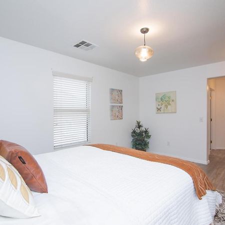 Stylish Home Phoenix - Low Rates Now! מראה חיצוני תמונה