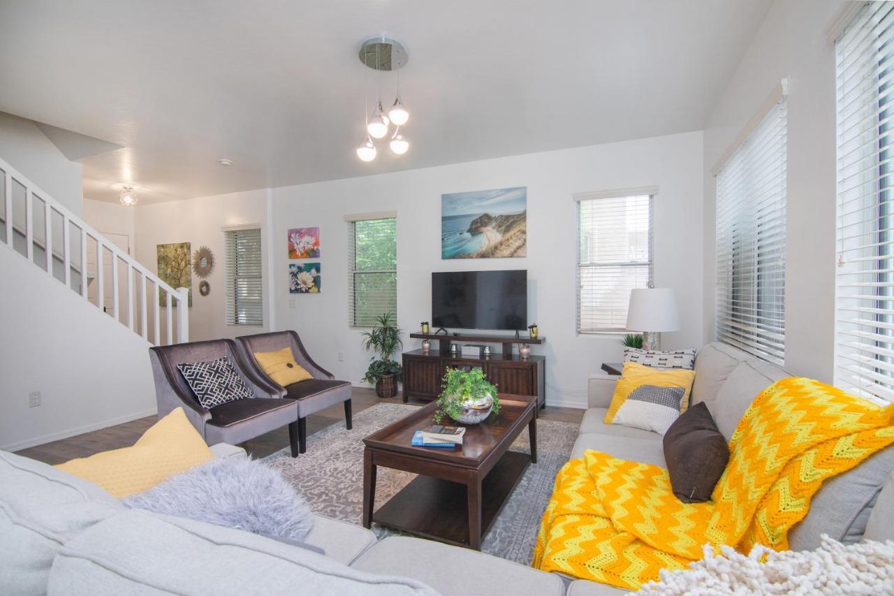 Stylish Home Phoenix - Low Rates Now! מראה חיצוני תמונה