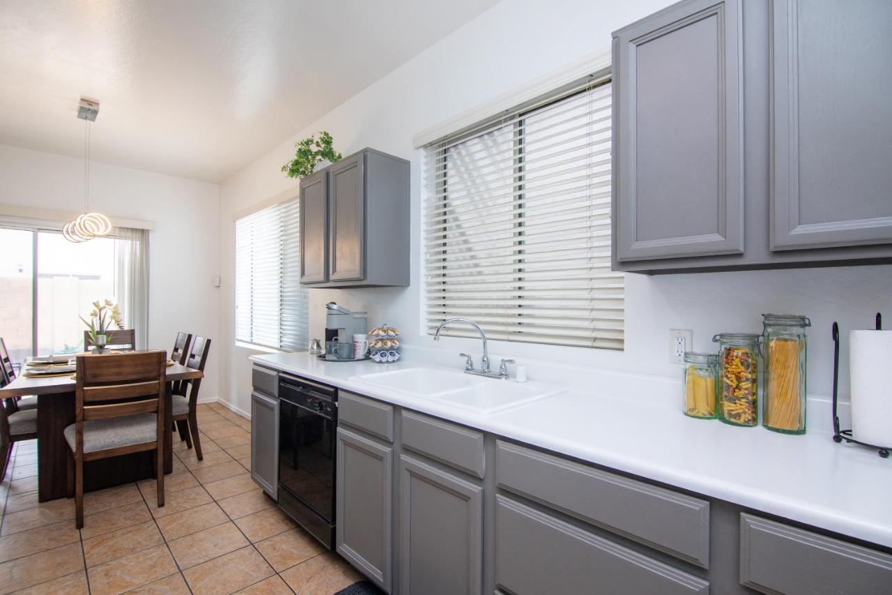 Stylish Home Phoenix - Low Rates Now! מראה חיצוני תמונה