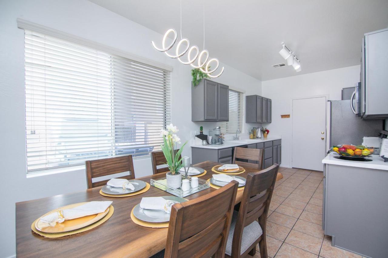 Stylish Home Phoenix - Low Rates Now! מראה חיצוני תמונה