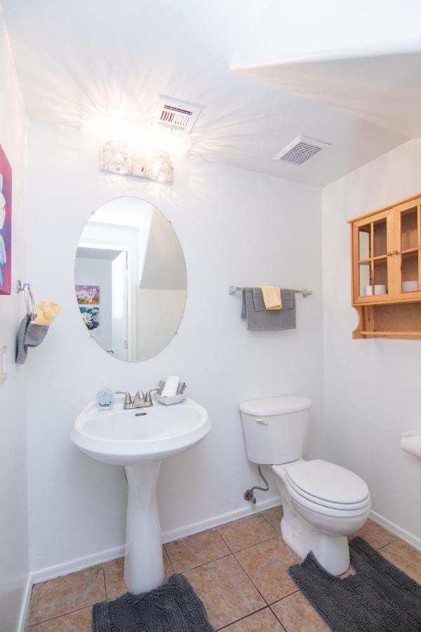 Stylish Home Phoenix - Low Rates Now! מראה חיצוני תמונה