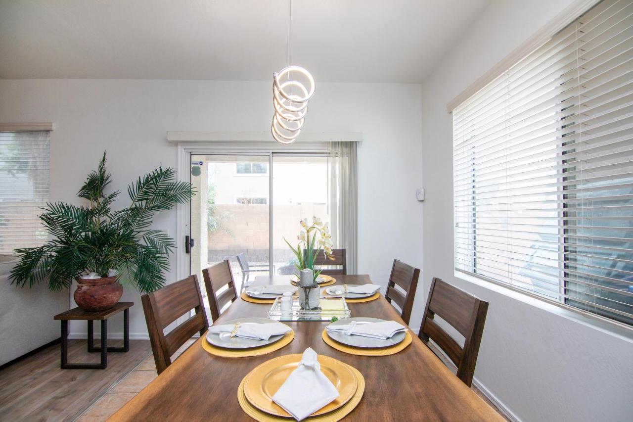 Stylish Home Phoenix - Low Rates Now! מראה חיצוני תמונה